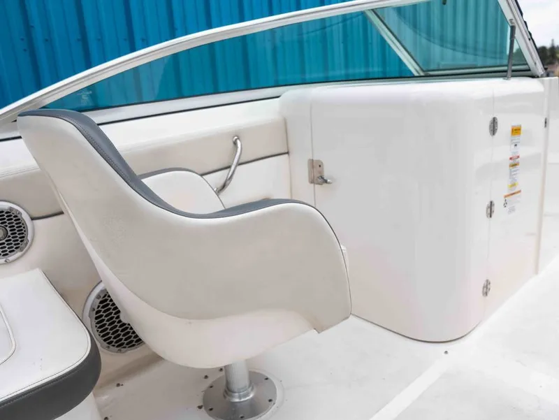 Slide: The Image of Sea Ray 240 Sundeck 2012 - 8