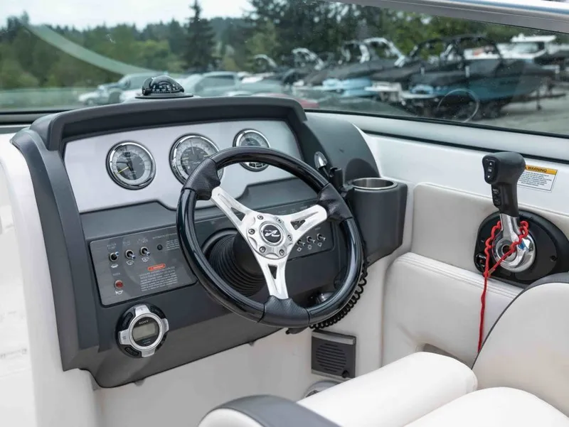 Slide: The Image of Sea Ray 240 Sundeck 2012 - 9