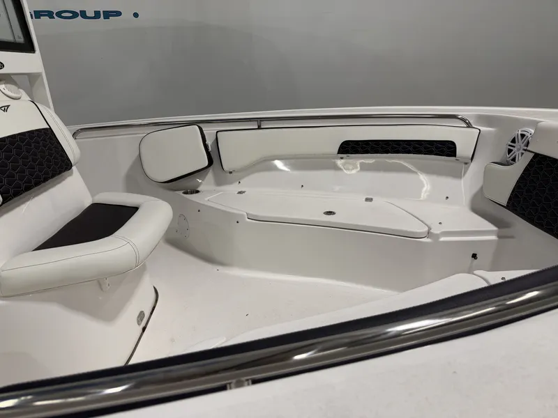 Slide: The Image of Tidewater 220 LXF 2026 - 15