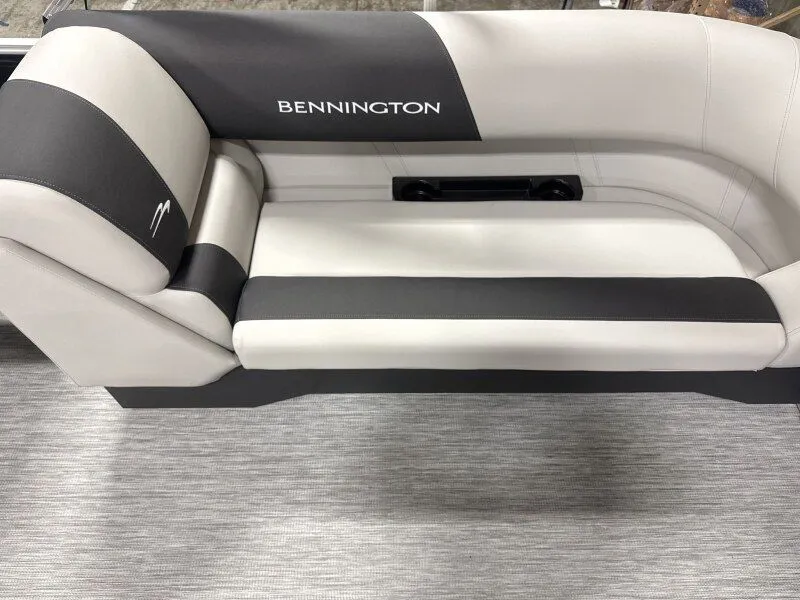 Slide: The Image of Bennington 22SSR S-One 2026 - 14
