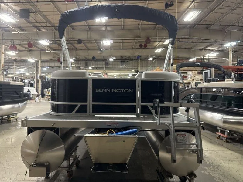 Slide: The Image of Bennington 22SSR S-One 2026 - 8