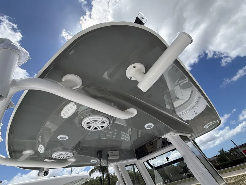 Slide: The Image of Sportsman Heritage 231 Center Console 2026 - 12