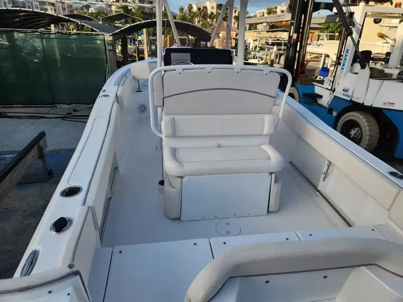 Slide: The Image of Sea Hunt Ultra 234 2024 - 11