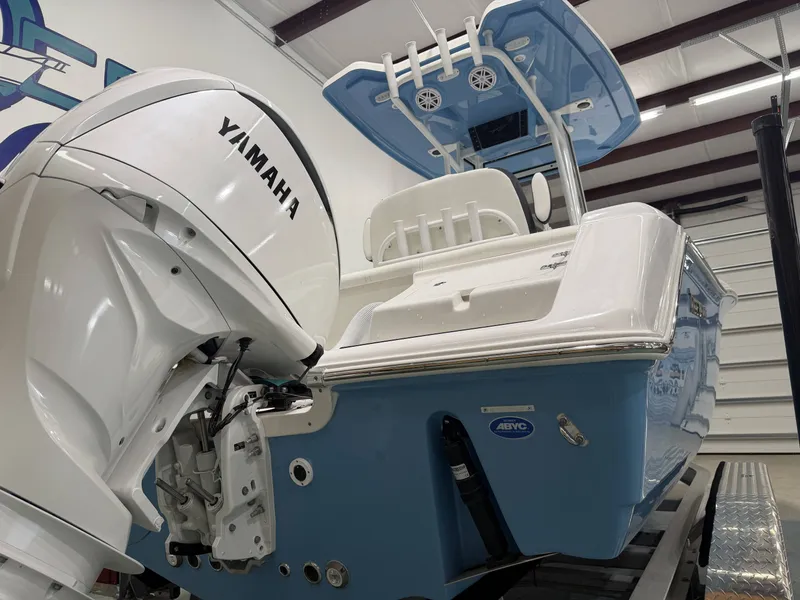 Slide: The Image of Tidewater 220 LXF 2026 - 11