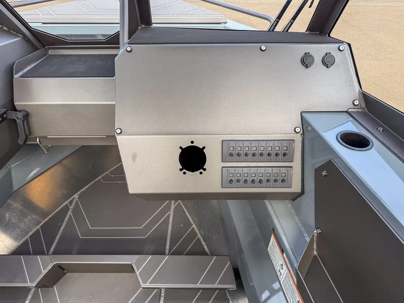 Slide: The Image of Stabi-Craft 2050 Treker 2026 - 11