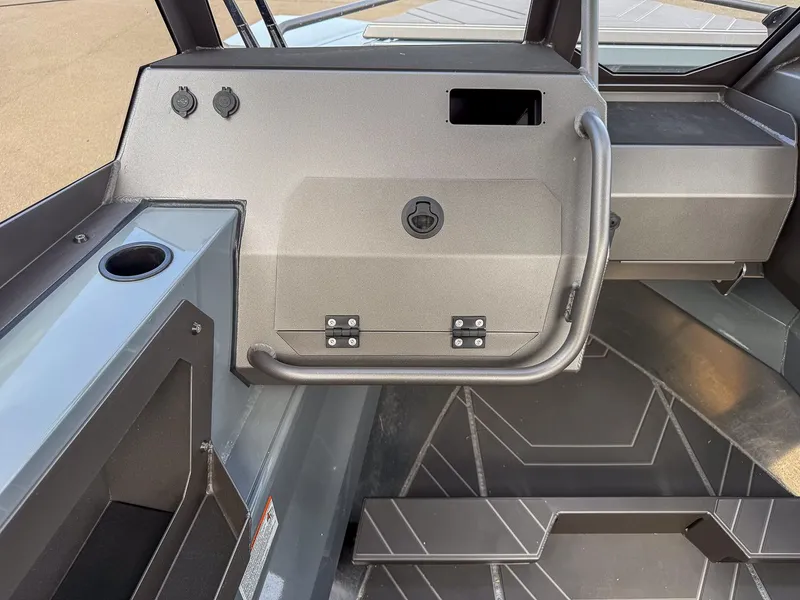 Slide: The Image of Stabi-Craft 2050 Treker 2026 - 12