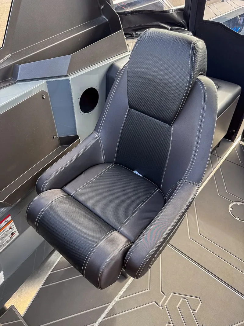 Slide: The Image of Stabi-Craft 2050 Treker 2026 - 13