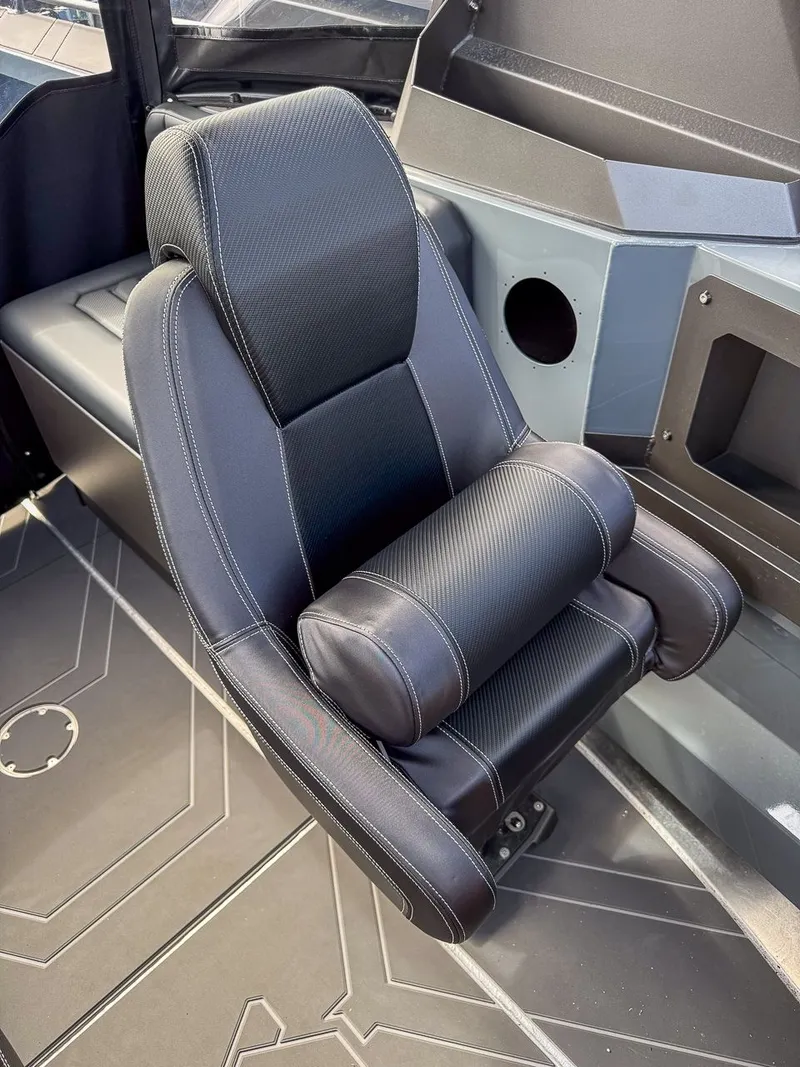 Slide: The Image of Stabi-Craft 2050 Treker 2026 - 15