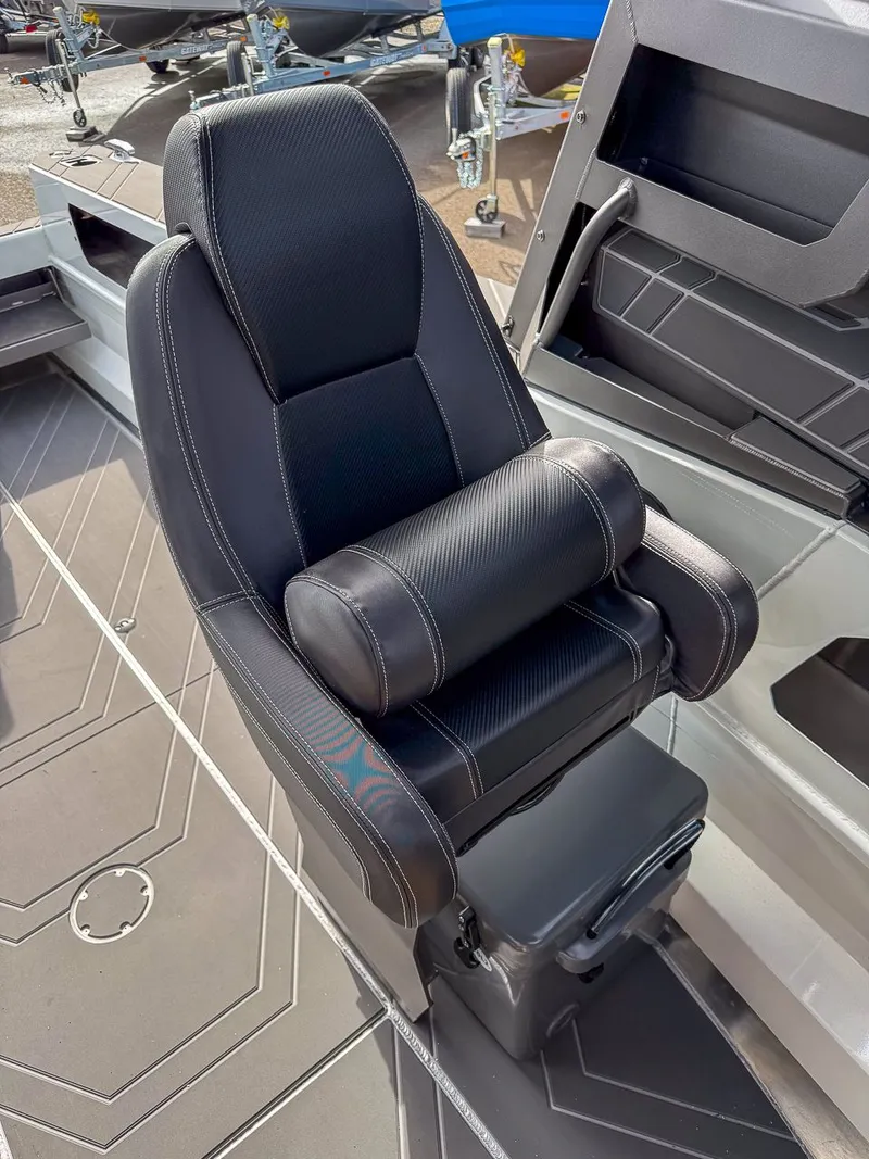 Slide: The Image of Stabi-Craft 2050 Supercab 2026 - 11