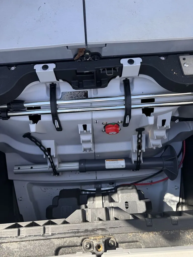 Slide: The Image of Sea-Doo Switch 2024 - 20