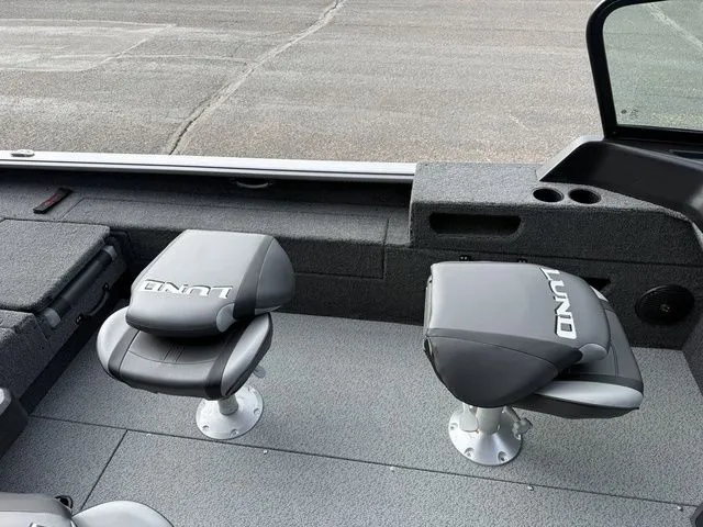Slide: The Image of Interior of 2026 Lund 2075 Impact XS Sport with gray seats. - 23