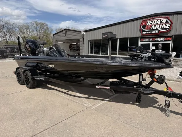 Slide: The Image of Phoenix Bass Boat 21 XE 2026 - 10