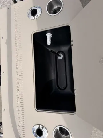 Slide: The Image of Avalon Venture 85 Rear Fish 23 FT 2026 - 9