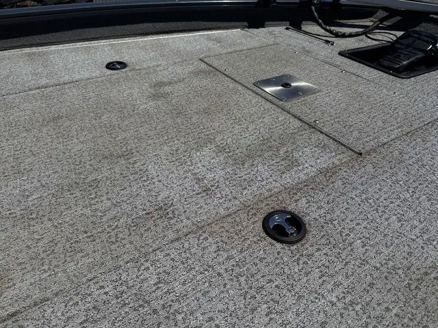 Slide: The Image of Tracker Pro Team 190 TX 2022 - 16