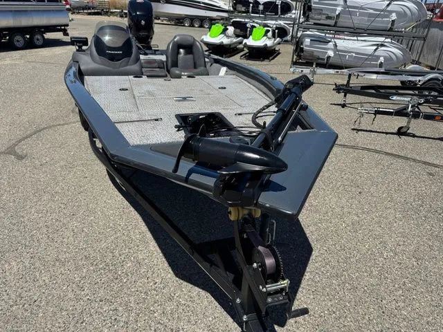 Slide: The Image of Tracker Pro Team 190 TX 2022 - 18