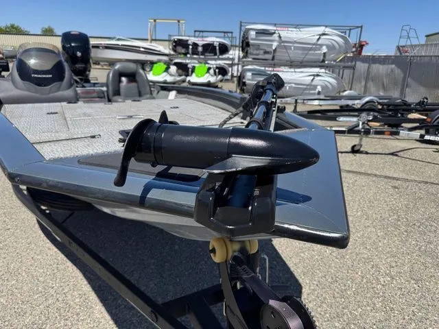 Slide: The Image of Tracker Pro Team 190 TX 2022 - 21