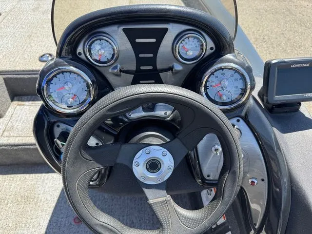 Slide: The Image of Tracker Pro Team 190 TX 2022 - 30