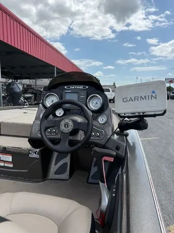 Slide: The Image of Nitro Nitro X-5 2010 - 9