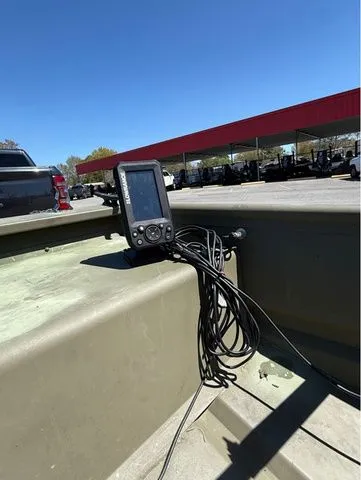 Slide: The Image of Tracker Rock Bottom 10 2026 - 10