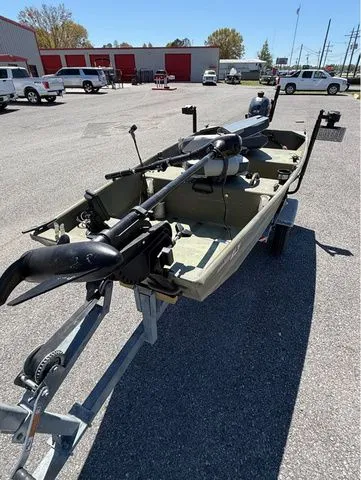 Slide: The Image of Tracker Rock Bottom 10 2026 - 8