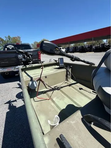 Slide: The Image of Tracker Rock Bottom 10 2026 - 9