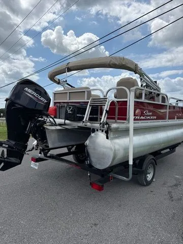 Slide: The Image of Sun Tracker 16XL BASS BUGGY 2024 - 9