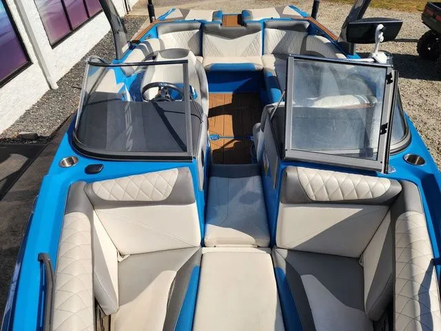 Slide: The Image of Tigé Z3/SK 2016 - 13