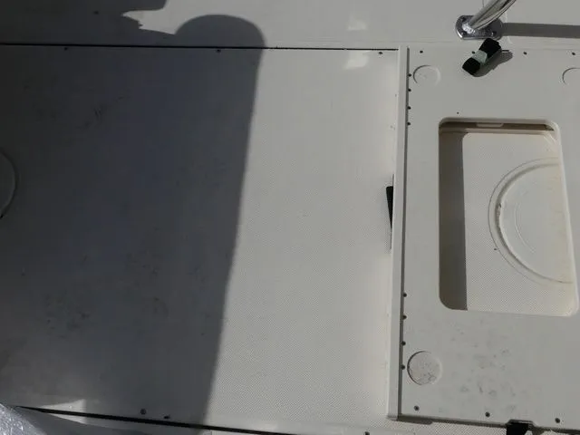 Slide: The Image of Bulls Bay 255 Center Console 2026 - 23