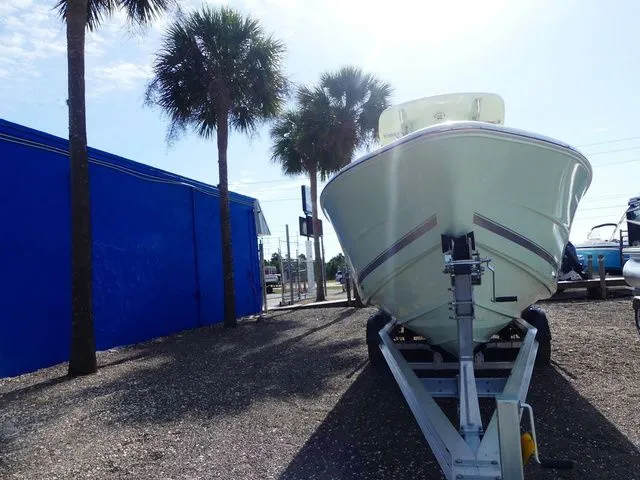 Slide: The Image of Bulls Bay 255 Center Console 2026 - 3