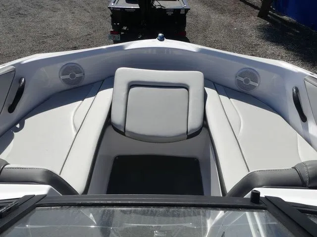 Slide: The Image of Yamaha SX190 2024 - 11