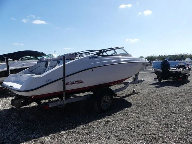 Slide: The Image of Yamaha SX190 2024 - 4