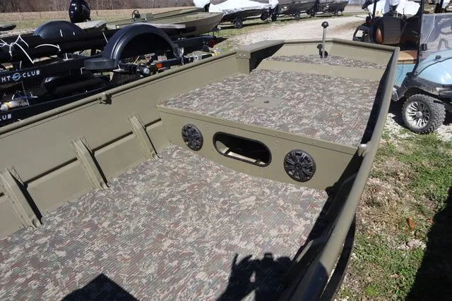 Slide: The Image of Lowe 1648MT AURA 2020 - 10