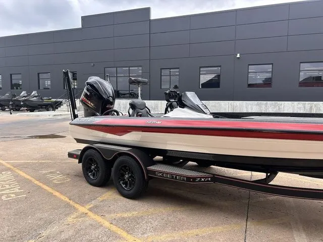 Slide: The Image of Skeeter ZXR21 2021 - 3