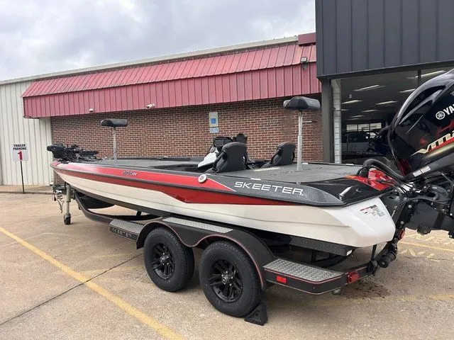 Slide: The Image of Skeeter ZXR21 2021 - 6