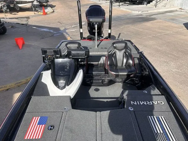 Slide: The Image of Skeeter ZXR21 2021 - 8