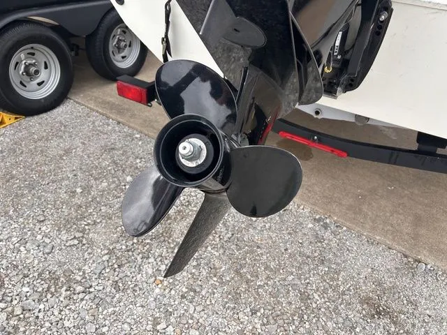 Slide: The Image of Tracker Pro Team 175 TXW 2021 - 4