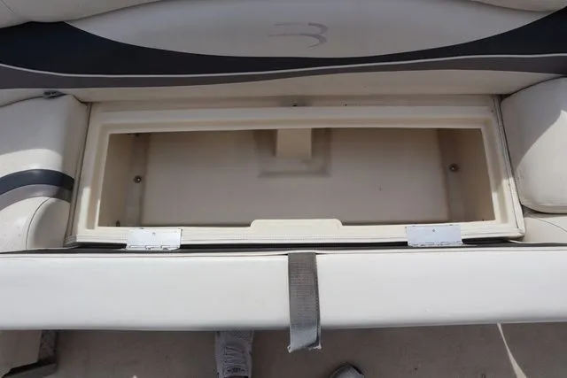 Slide: The Image of Bennington 2275 RL 2006 - 19