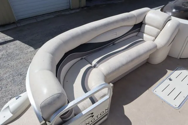 Slide: The Image of Bennington 2275 RL 2006 - 6