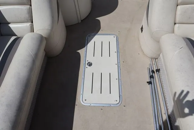 Slide: The Image of Bennington 2275 RL 2006 - 7