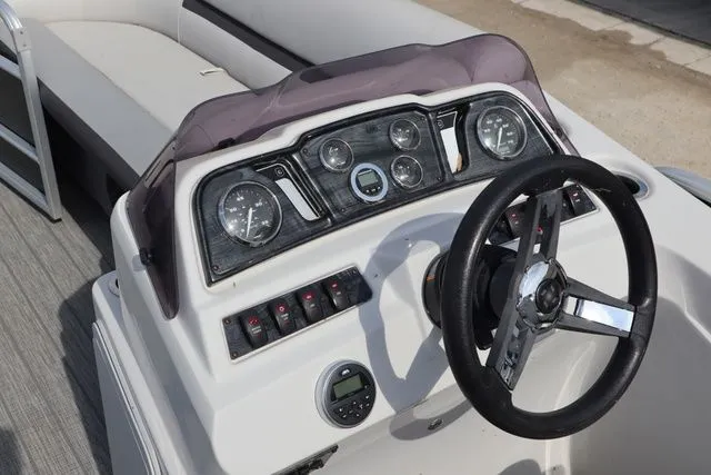 Slide: The Image of Godfrey 2086 C 2019 - 10