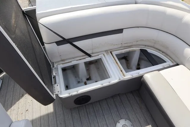 Slide: The Image of Godfrey 2086 C 2019 - 18