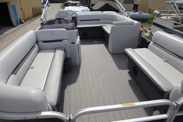 Slide: The Image of Godfrey 2086 C 2019 - 5