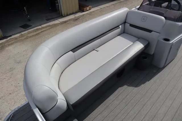 Slide: The Image of Godfrey 2086 C 2019 - 6