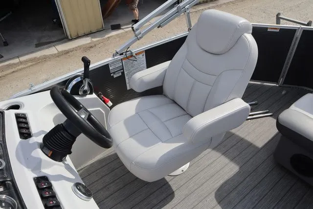 Slide: The Image of Godfrey 2086 C 2019 - 9