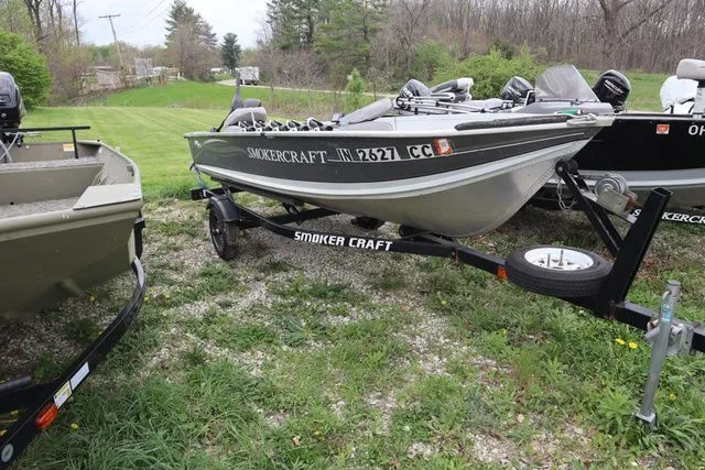 The Image of Smoker Craft Pro Mag 140 2005 - 1