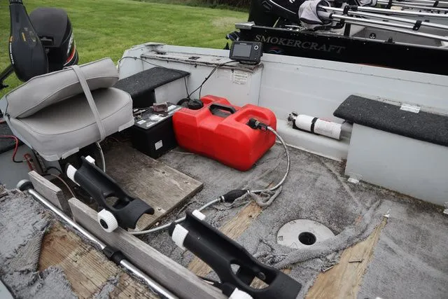 Slide: The Image of Smoker Craft Pro Mag 140 2005 - 5