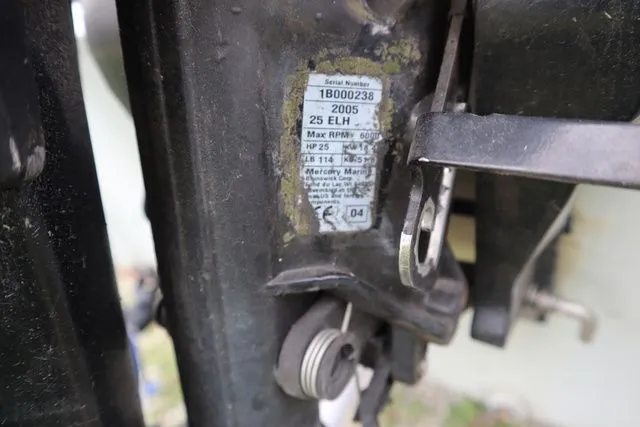 Slide: The Image of Smoker Craft Pro Mag 140 2005 - 6