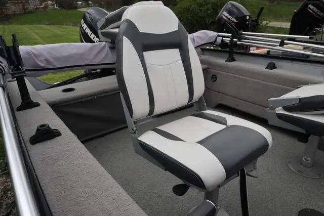 Slide: The Image of Smoker Craft Pro Angler 16 SC 2011 - 6