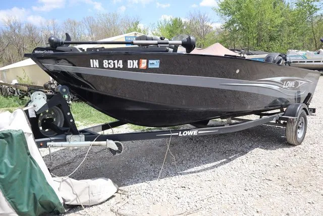 Slide: The Image of Lowe FM 165 Pro SC 2016 - 6