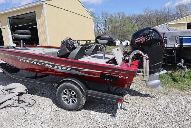 Slide: The Image of Tracker Pro Team 195 TXW 2022 - 4